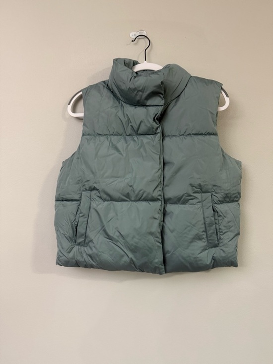 Old Navy Jackets & Blazers - Old Navy Puffer Vest - Sage Green